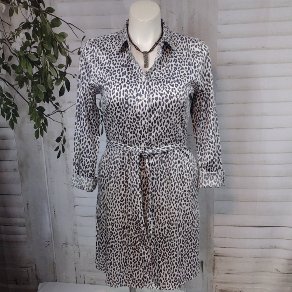 UNTUCKit Gray and White Animal Print Shirtdress Size 12